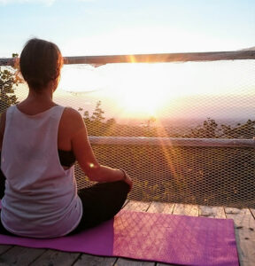 Virginie Dardenne : Yoga Time sur le Mont Royal - Montréal Canada